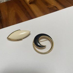 Lot Of 2 Both Signed Monet Gold Tone / Enamel Brooch Pin